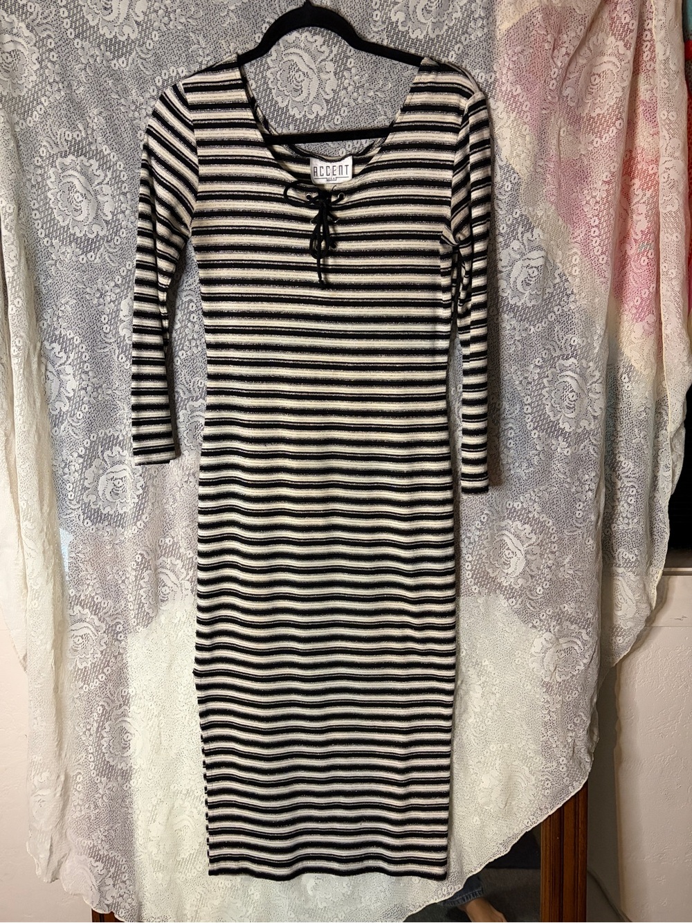 Amazing 90s striped midi dress